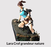 statue lara croft